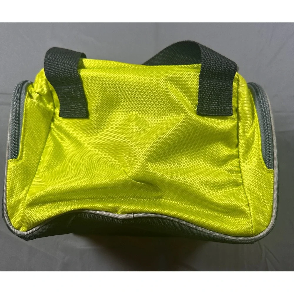 Igloo Medium Duffel Sport Brights Cooler Bag Acid Green‎ Black 00162067 NWT